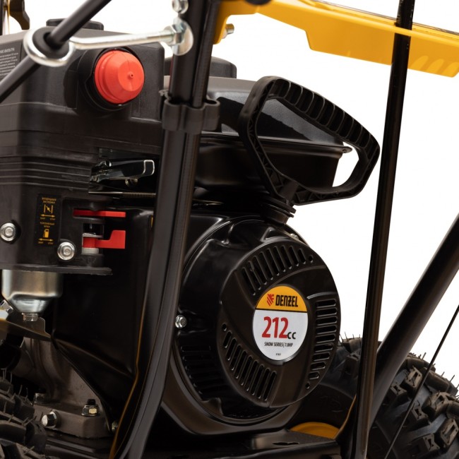 Бензиновая снегоуборочная машина SB 560, 212 cc, ручной старт Denzel ( 97651 ) Бензиновая снегоуборочная машина SB 560, 212 cc, ручной старт Denzel ( 97651 )