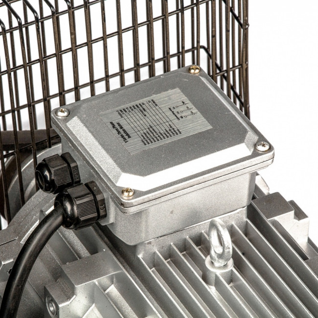 Компрессор DR5500/200, масляный ременный, 10 бар, производительность 850 л/м, мощность 5.5 кВт Denzel Компрессор DR5500/200, масляный ременный, 10 бар, производительность 850 л/м, мощность 5.5 кВт Denzel