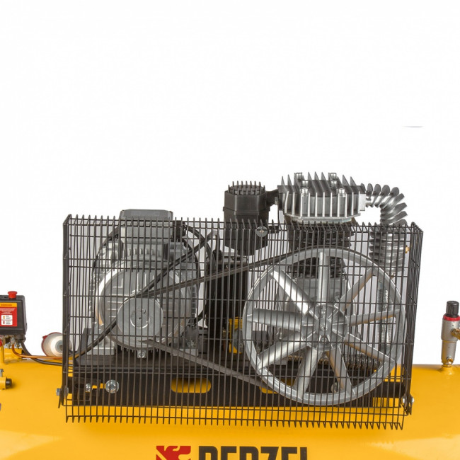 Компрессор DR5500/300, масляный ременный, 10 бар, производительность 850 л/м, мощность 5.5 кВт Denzel Компрессор DR5500/300, масляный ременный, 10 бар, производительность 850 л/м, мощность 5.5 кВт Denzel