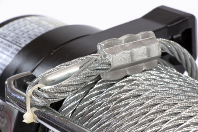 Лебедка автомобильная электрическая 4.5 т, 12 В Denzel Лебедка автомобильная электрическая 4.5 т, 12 В Denzel