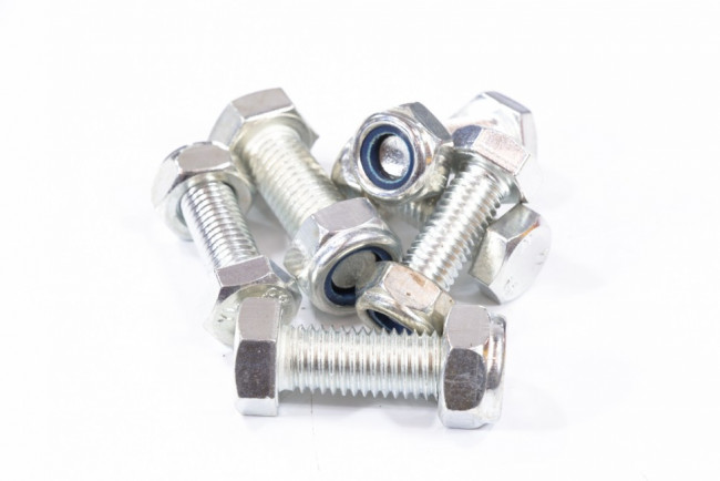 Лебедка автомобильная электрическая 4.5 т, 12 В Denzel Лебедка автомобильная электрическая 4.5 т, 12 В Denzel