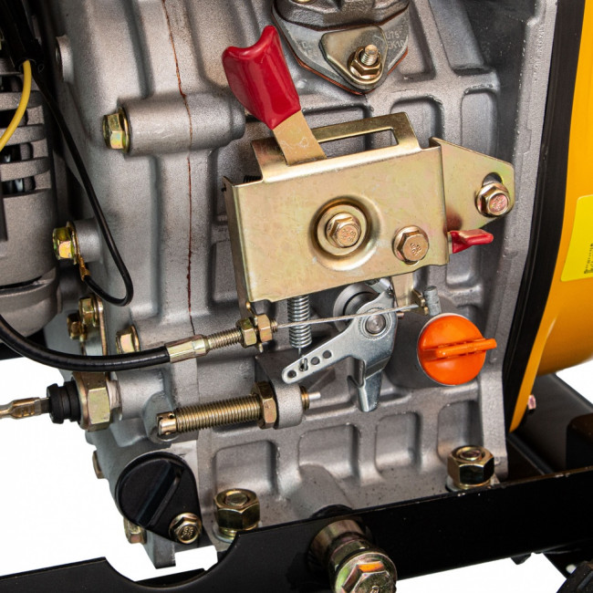 Генератор дизельный DD6300Е, 5.0 кВт, 220 В/50 Гц, 15 л, электростартер Denzel Генератор дизельный DD6300Е, 5.0 кВт, 220 В/50 Гц, 15 л, электростартер Denzel