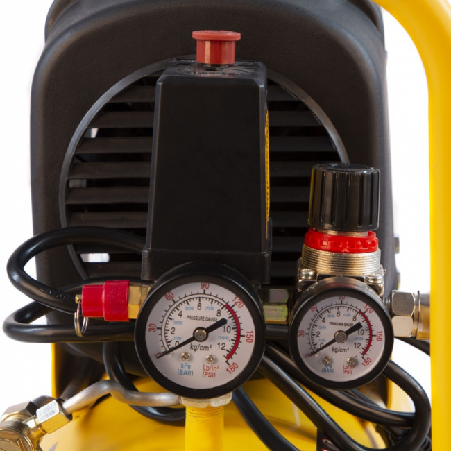 Компрессор воздушный DLC1300/24 безмасляный 1.3 кВт, 24 литра, 206 л/мин Denzel ( 58171 )