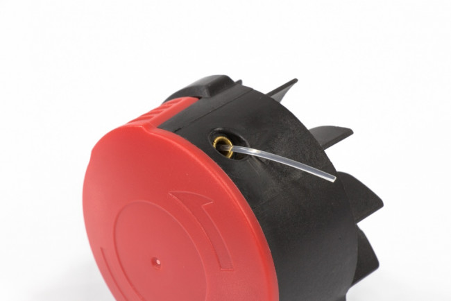 Катушка для триммера, автоматическая, гайка М8 х 1.25 правая, леска 1.6 мм Denzel Катушка для триммера, автоматическая, гайка М8 х 1.25 правая, леска 1.6 мм Denzel