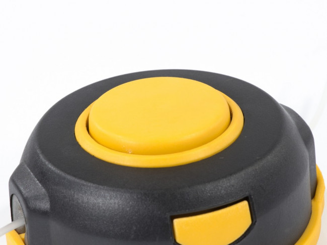 Катушка универсальная триммерная, гайка М8 х 1.25, гайка М10, винт М8-М10, левая резьба, шаг 1.25 мм Denzel Катушка универсальная триммерная, гайка М8 х 1.25, гайка М10, винт М8-М10, левая резьба, шаг 1.25 мм Denzel