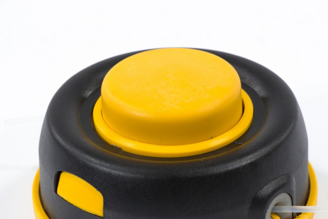 Катушка универсальная триммерная, гайка М10 х 1.25, М8, М12, винт М8-М10, левая резьба, шаг 1.5 мм Denzel Катушка универсальная триммерная, гайка М10 х 1.25, М8, М12, винт М8-М10, левая резьба, шаг 1.5 мм Denzel