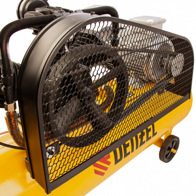 Компрессор воздушный BCW3000-T/100, ременный привод, 3.0 кВт, 100 литров, 520 л/мин Denzel ( 58118 ) Компрессор воздушный BCW3000-T/100, ременный привод, 3.0 кВт, 100 литров, 520 л/мин Denzel ( 58118 )