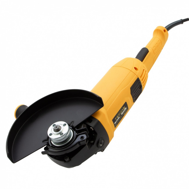 Машина шлифовальная угловая AG180-2000, 2000 Вт, 180 мм, 8500 об/мин Denzel Машина шлифовальная угловая AG180-2000, 2000 Вт, 180 мм, 8500 об/мин Denzel