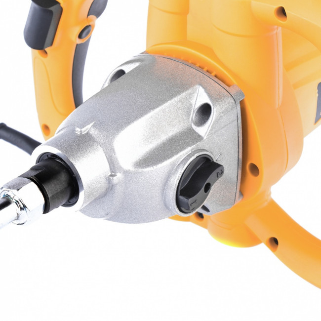 Миксер строительный EM-1-1600, 1600 Вт, 180-460/300-750 об/мин Denzel Миксер строительный EM-1-1600, 1600 Вт, 180-460/300-750 об/мин Denzel