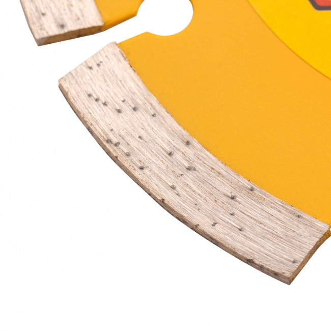 Диск алмазный, отрезной сегментный, 115 х 22.2 мм, сухая резка Denzel Диск алмазный, отрезной сегментный, 115 х 22.2 мм, сухая резка Denzel