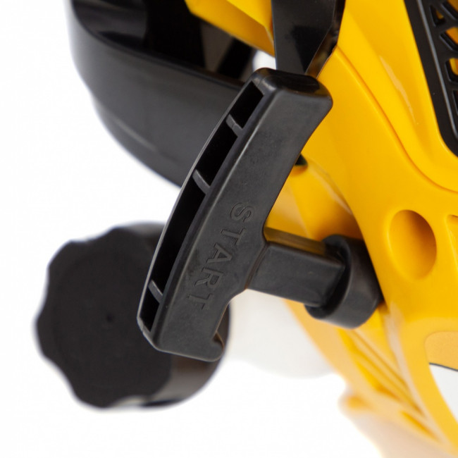 Триммер бензиновый DTL-33S, 33 см3, разъемная штанга, состоит из 2 частей Denzel ( 96262 ) Триммер бензиновый DTL-33S, 33 см3, разъемная штанга, состоит из 2 частей Denzel ( 96262 )