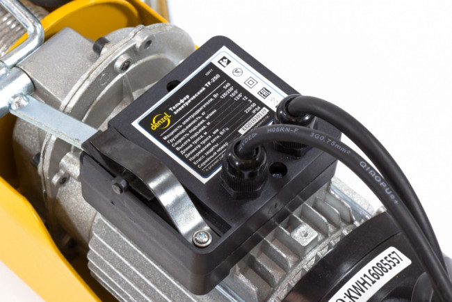 Тельфер электрический TF-250, 0.25 т, 540 Вт, высота 12 м, 10 м/мин Denzel