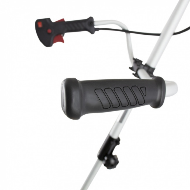 Триммер бензиновый DTL-43S, 43 см3, разъемная штанга, состоит из 2 частей Denzel ( 96264 ) Триммер бензиновый DTL-43S, 43 см3, разъемная штанга, состоит из 2 частей Denzel ( 96264 )