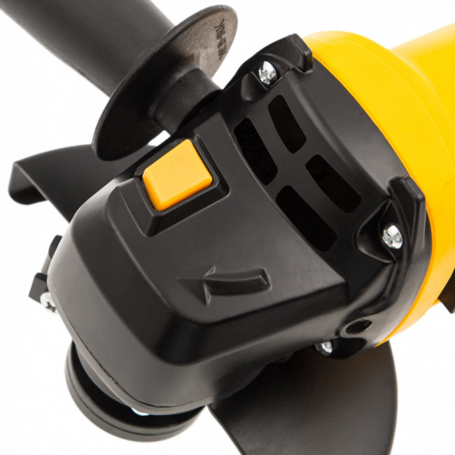 Машина шлифовальная угловая AGH125-900, 900 Вт, 125 мм, 11000 об/мин Denzel ( 26904 ) Машина шлифовальная угловая AGH125-900, 900 Вт, 125 мм, 11000 об/мин Denzel ( 26904 )