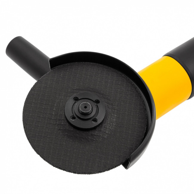 Машина шлифовальная угловая AGH125-900, 900 Вт, 125 мм, 11000 об/мин Denzel ( 26904 ) Машина шлифовальная угловая AGH125-900, 900 Вт, 125 мм, 11000 об/мин Denzel ( 26904 )