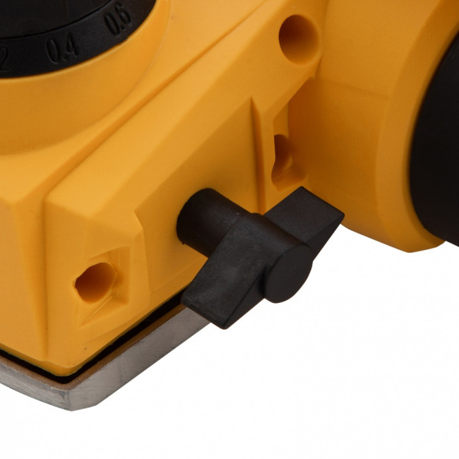 Рубанок электрический EP-82, 720 Вт, 82 мм Denzel Рубанок электрический EP-82, 720 Вт, 82 мм Denzel