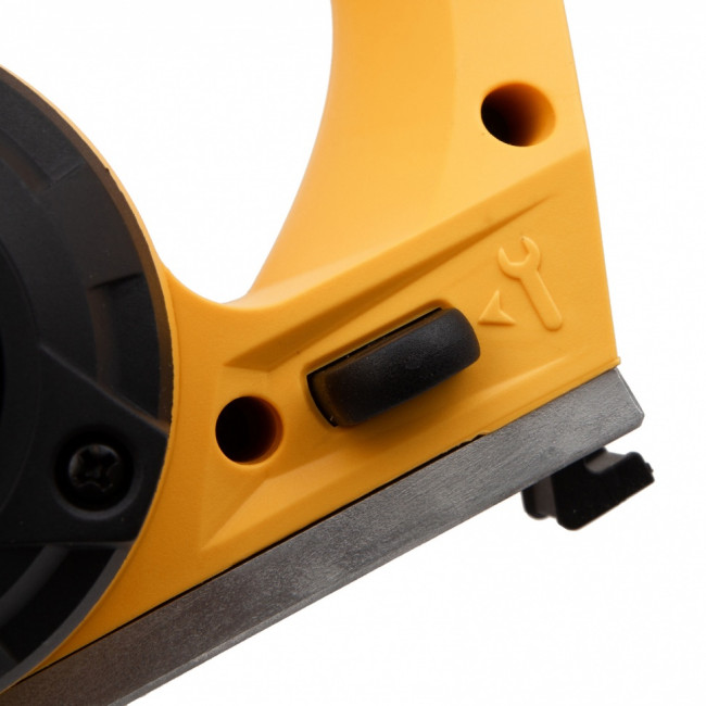 Рубанок электрический EP-82, 720 Вт, 82 мм Denzel Рубанок электрический EP-82, 720 Вт, 82 мм Denzel