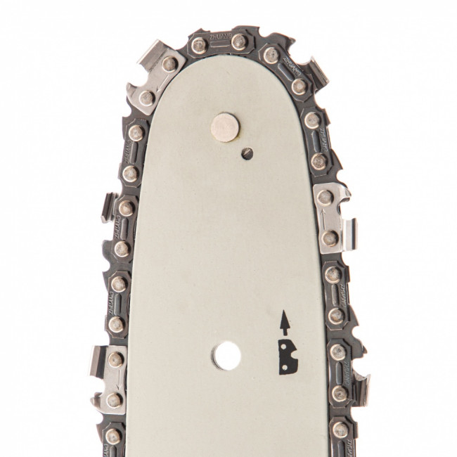 Пила цепная электрическая EDS-2000, 2 кВт,продольная, шина 40 см, шаг 3/8, паз 1.3 мм, 56 звеньев Denzel ( 95618 ) Пила цепная электрическая EDS-2000, 2 кВт,продольная, шина 40 см, шаг 3/8, паз 1.3 мм, 56 звеньев Denzel ( 95618 )