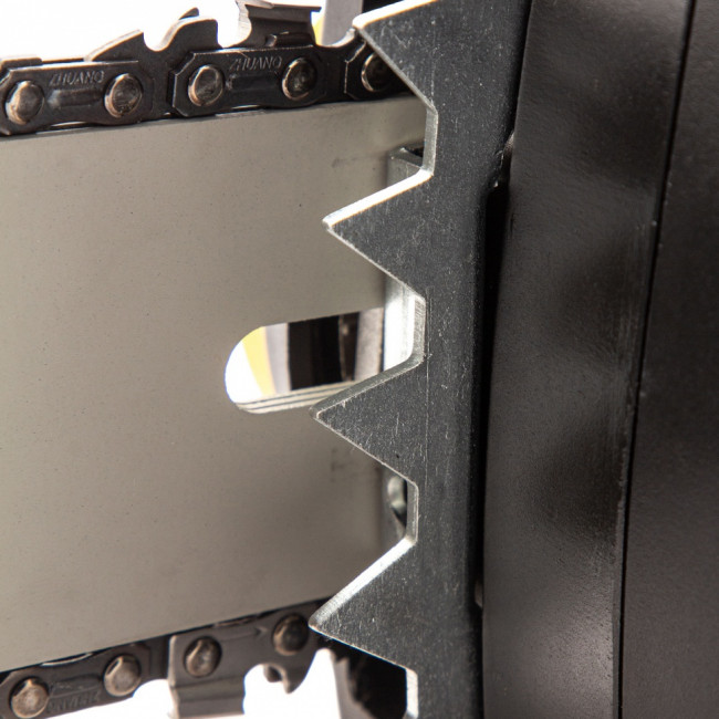 Пила цепная электрическая EDS-2200, 2.2 кВт,продольная, шина 45 см, шаг 3/8, паз 1.3 мм, 62 звена Denzel ( 95619 ) Пила цепная электрическая EDS-2200, 2.2 кВт,продольная, шина 45 см, шаг 3/8, паз 1.3 мм, 62 звена Denzel ( 95619 )