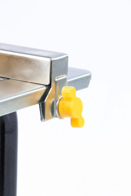 Плиткорез электрический TCD 180 C-1, 600 Вт, диск 180 х 2.2 x 22.2 Denzel Плиткорез электрический TCD 180 C-1, 600 Вт, диск 180 х 2.2 x 22.2 Denzel