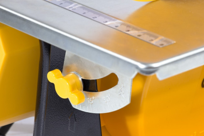 Плиткорез электрический TCD 180 C-1, 600 Вт, диск 180 х 2.2 x 22.2 Denzel Плиткорез электрический TCD 180 C-1, 600 Вт, диск 180 х 2.2 x 22.2 Denzel