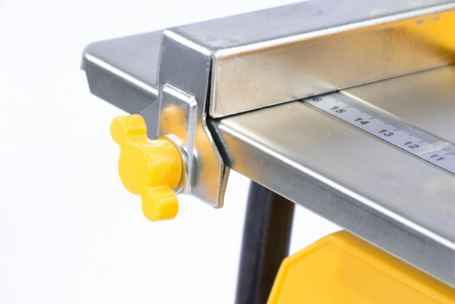 Плиткорез электрический TCD 180 C-1, 600 Вт, диск 180 х 2.2 x 22.2 Denzel Плиткорез электрический TCD 180 C-1, 600 Вт, диск 180 х 2.2 x 22.2 Denzel